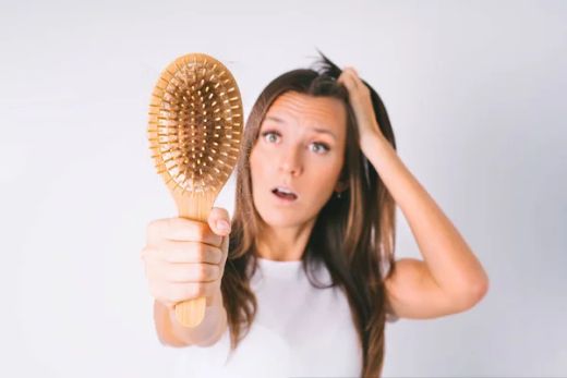 🌿 Telogen effluvium: when the hair goes into pause
