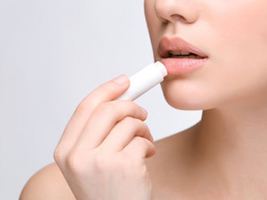 Cacaos y bálsamos labiales