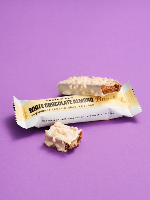 Barre protéinée Barebells au chocolat blanc et aux amandes 55 g