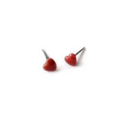Brincos hipoalergênicos BC Labs pequeno coração vermelho