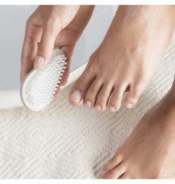 Brosse à ongles Beter avec manche en nylon 1 unité 22220