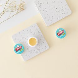 Mr. Wonderful PACK Carmex Moisturizing Lip Balm + Strips 16 units + Metal Box