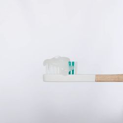 Endro Pasta Dental Blanqueadora Activa con Flúor Con Dosificador 175 g