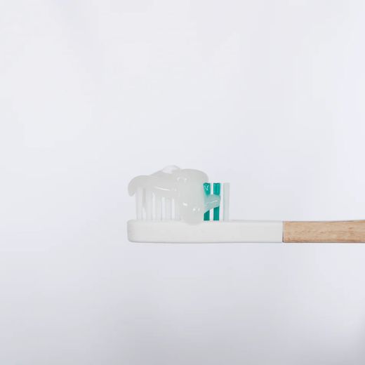 Endro Pasta Dental Blanqueadora Activa con Flúor Con Dosificador 175 g