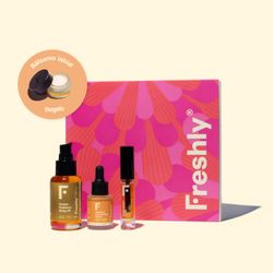 Freshly Cofre Esenciales Hidratantes Con Sérum Vitamina C Vitamin C & Hydration Essentials