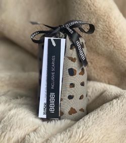 iBBIBBI Pañuelo Oncológico Kaki Estampado Marron/Negro