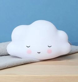 Little Lovely Luz de Noche sleeping Cloud Nube Ojos Cerrados