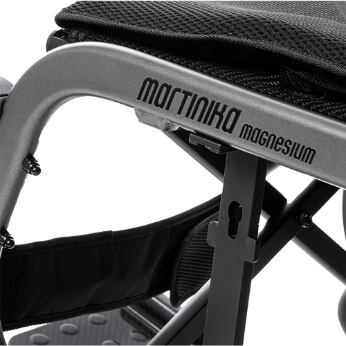 Fauteuil roulant électrique pliant en magnésium Martinika