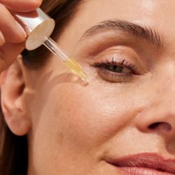 Routine éclat anti-âge Nuxe pour le torse
