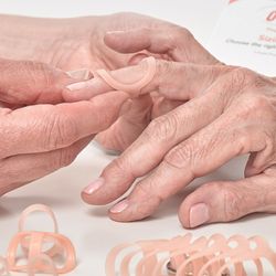 Oval-8 Oval Finger Splint