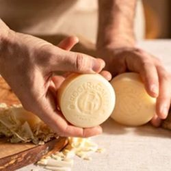 Roger & Gallet Fleur de Figuier Round Soap 100 g