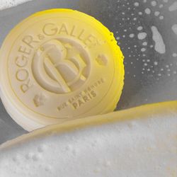 Roger&Gallet 3-in-1 Solid Cleanser Cologne Twist - 100 g
