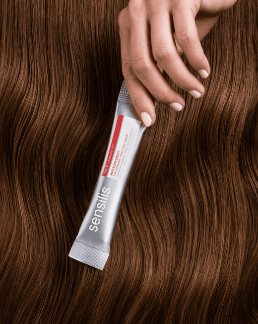 Sensilis, complément alimentaire pour la longévité des cheveux et du cuir chevelu, 30 bâtonnets à boire