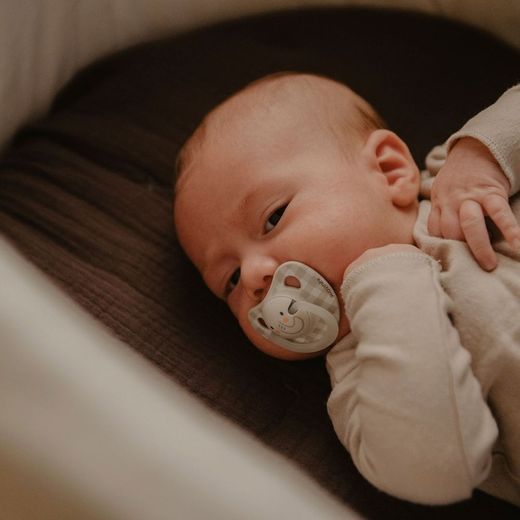 Chupeta anatômica de silicone Suavinex noite 0-6