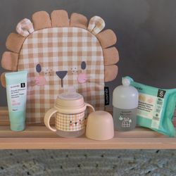Suavinex Mochila Guardería León con Cosmética