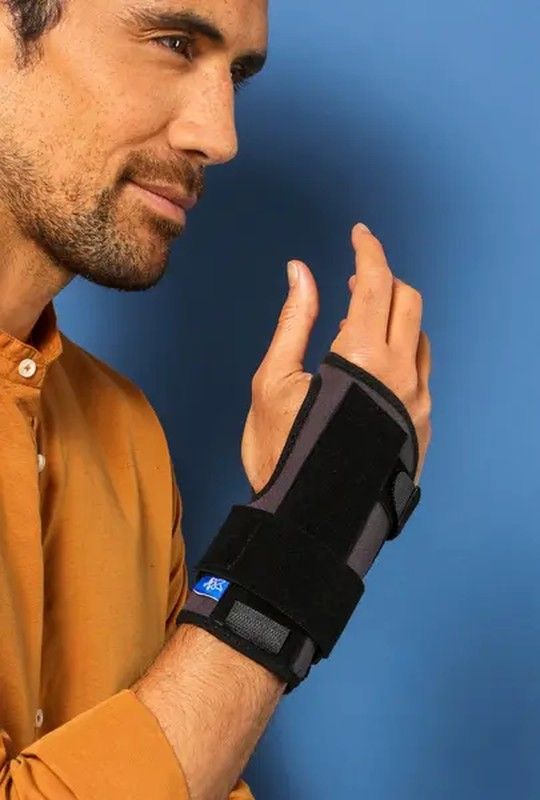 Thuasne Dynastab Dual Muñequera Estabilizadora para Soporte y Recuperación 1