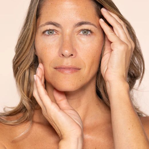 Two Poles The Ultra-Lift Duo The Ultra-Lift Serum + The Ultra-Lift Rich Cream